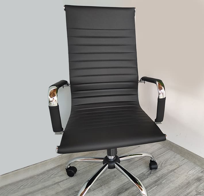 Silla Cuerina Moscú